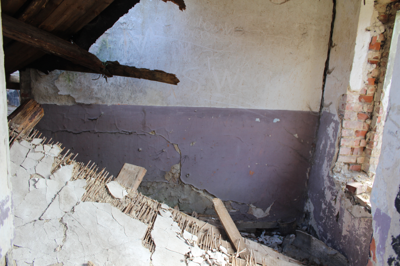 ruina po sklepie spożywczym - KS urbex