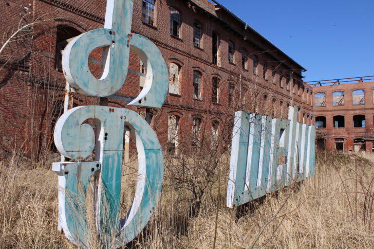 Fabryka welur w Kietrzu - KSUrbex