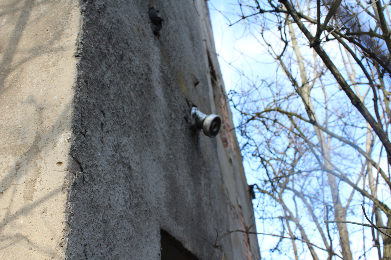 Opuszczony maly domek przy strumyku - KS URBEX - Opuszczone budynki