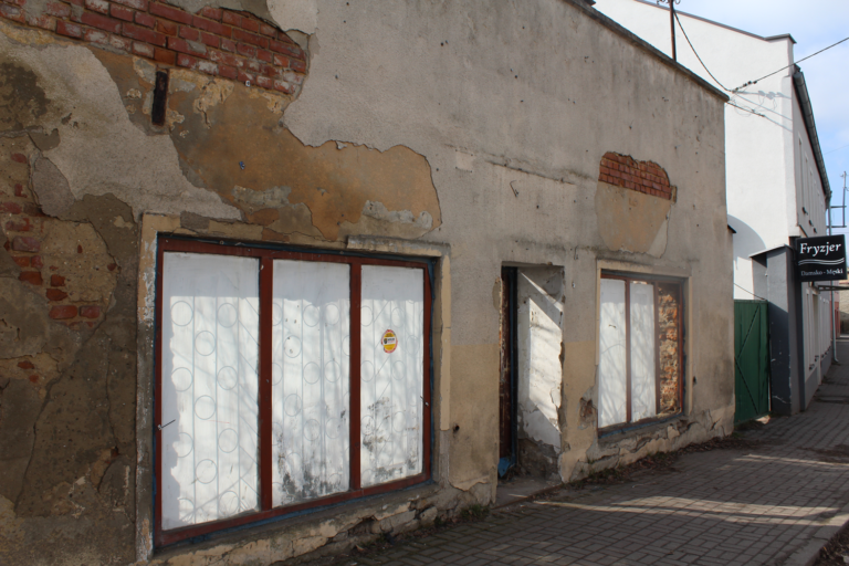 Opuszczony sklep na rynku w woj. Opolskim - KS URBEX