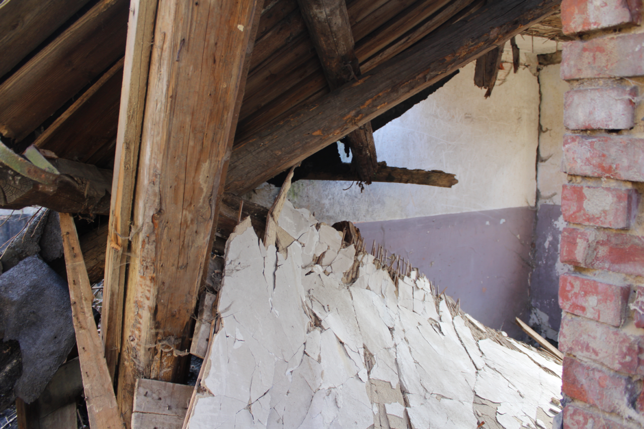 ruina po sklepie spożywczym - KS urbex