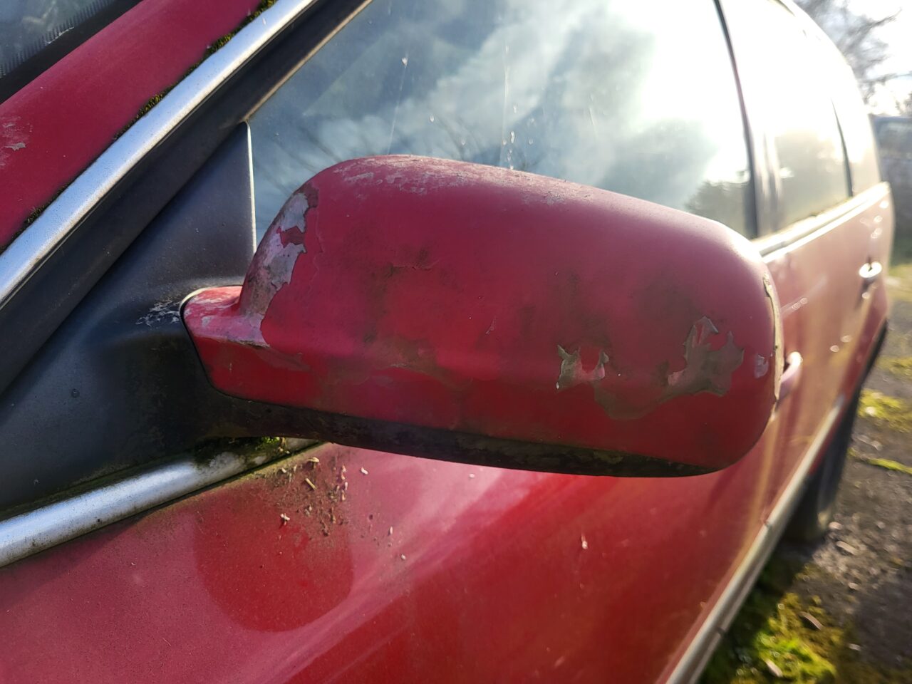 Opuszczony komis samochodowy - cmentarzysko pojazdów - ksurbex