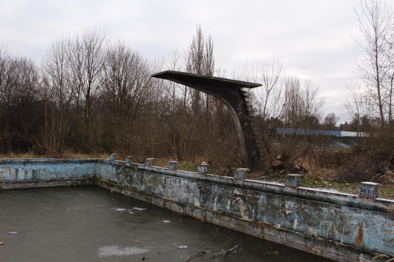 Opuszczony basen w Kietrzu woj. Opolskie - Ekspolracja KS URBEX