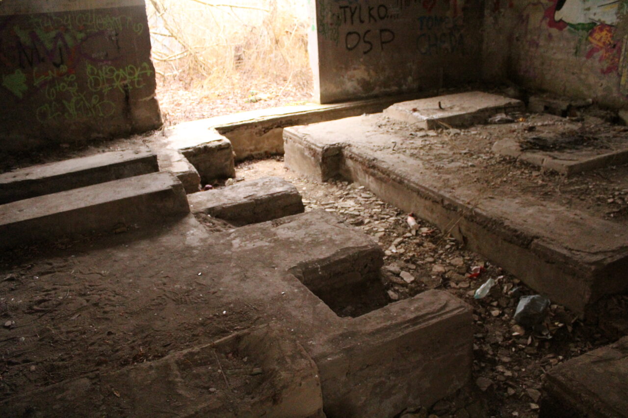 Opuszczony basen w Kietrzu woj. Opolskie - Ekspolracja KS URBEX