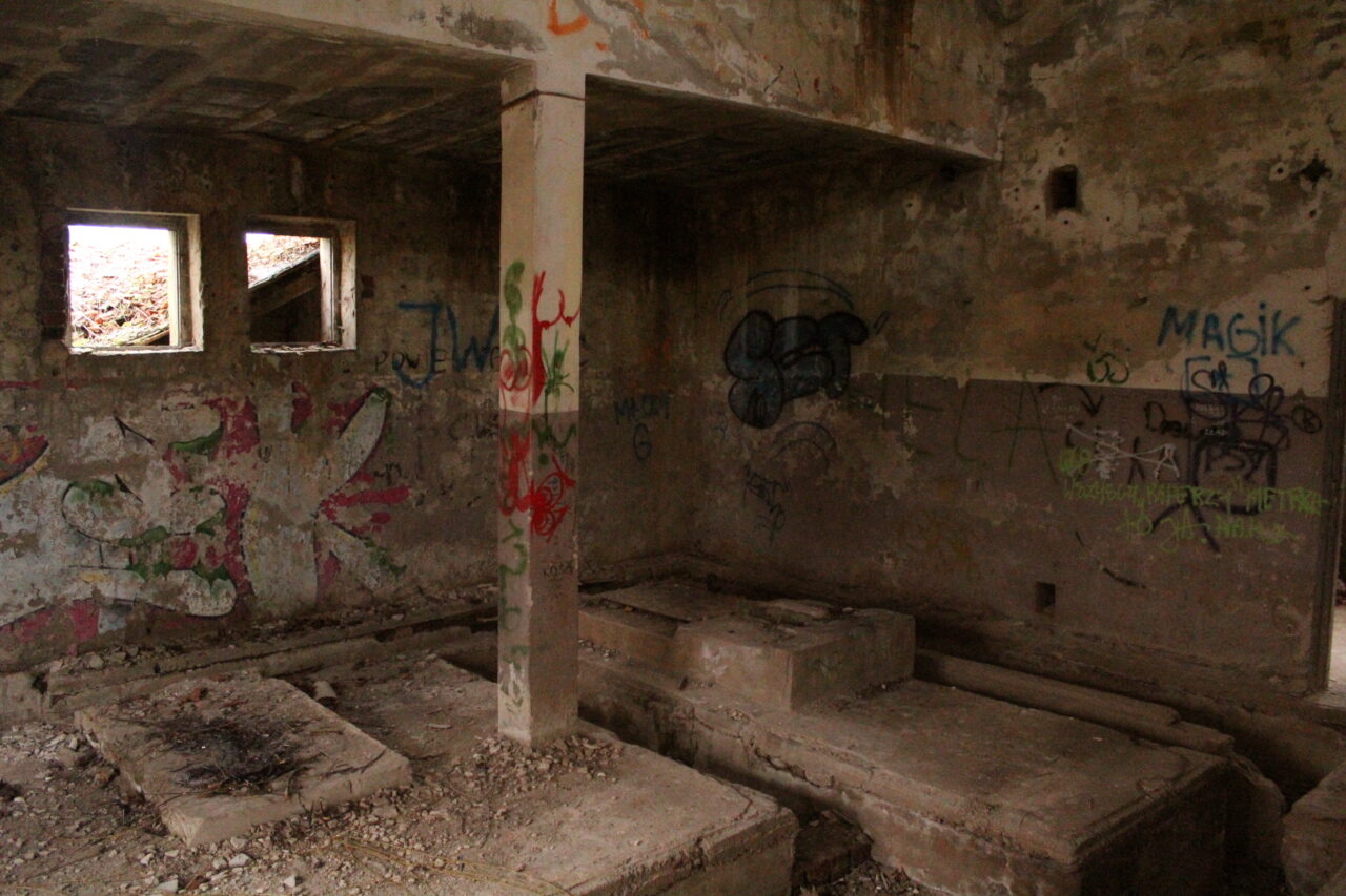 Opuszczony basen w Kietrzu woj. Opolskie - Ekspolracja KS URBEX