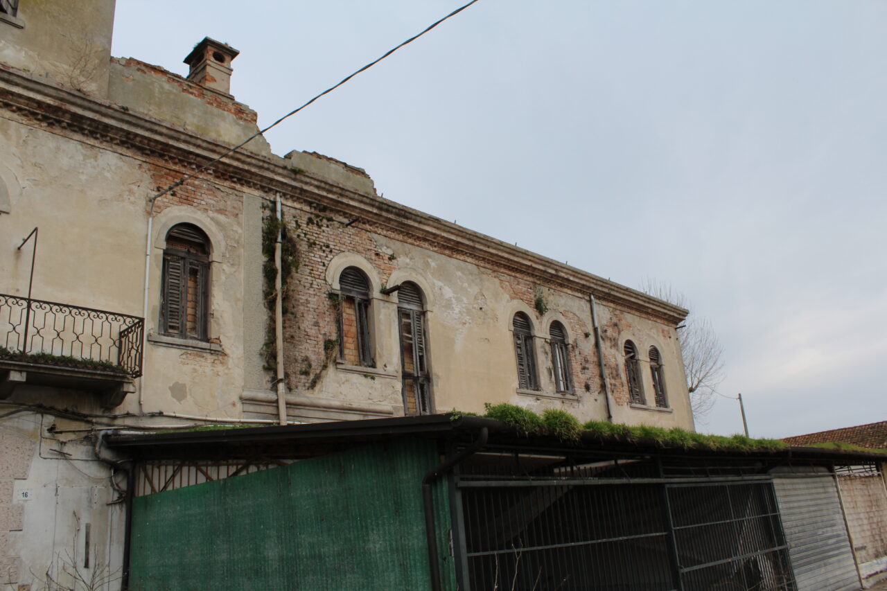 Ca' Pasquali cavallino - Opuszczony budynek we włoszech