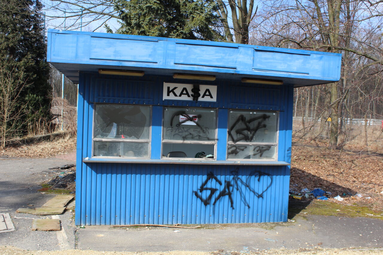 Opuszczone budynki i hale po międzynarodowych targach Katowickich MTK - KS URBEX