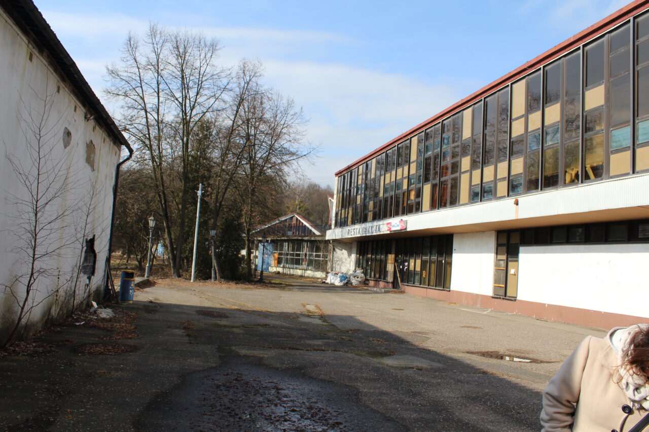 Opuszczone budynki i hale po międzynarodowych targach Katowickich MTK - KS URBEX