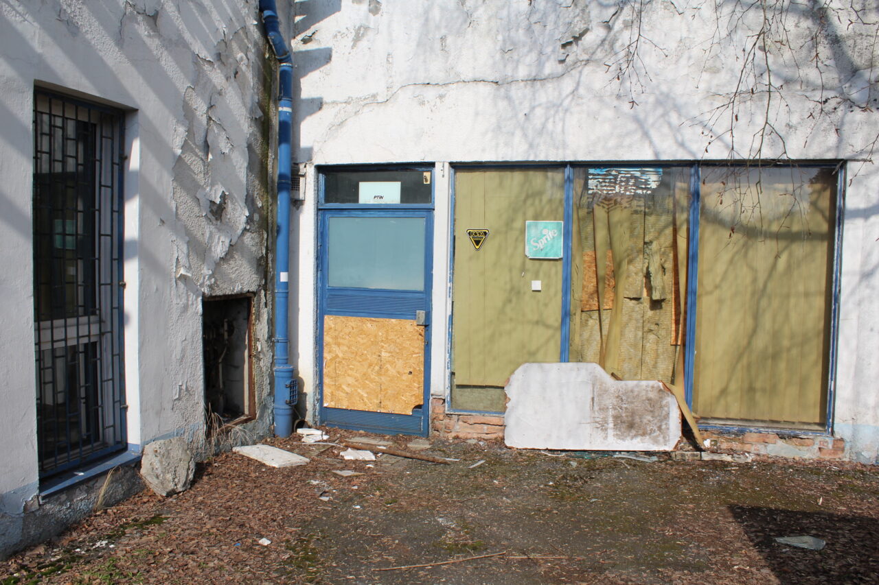 Opuszczone budynki i hale po międzynarodowych targach Katowickich MTK - KS URBEX