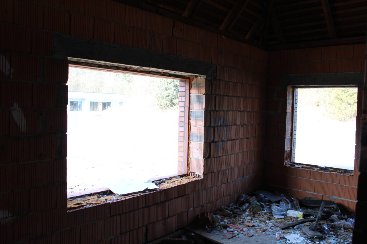 Opuszczone budynki i hale po międzynarodowych targach Katowickich MTK - KS URBEX