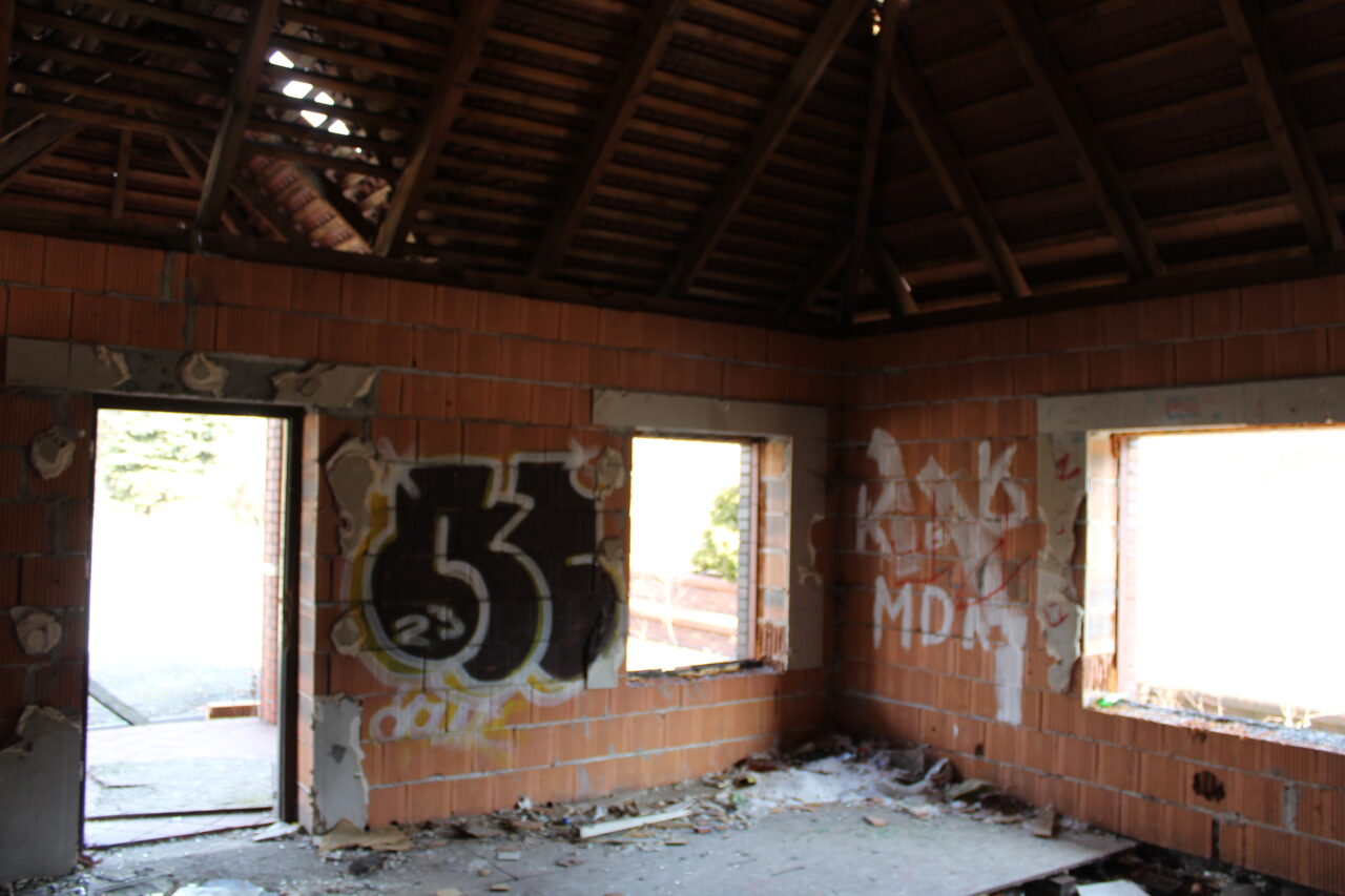 Opuszczone budynki i hale po międzynarodowych targach Katowickich MTK - KS URBEX