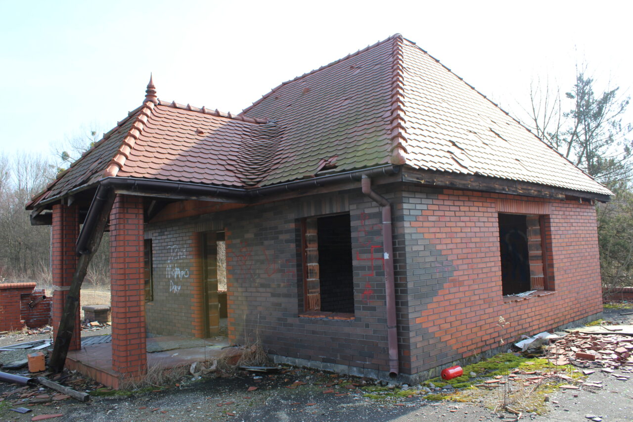 Opuszczone budynki i hale po międzynarodowych targach Katowickich MTK - KS URBEX