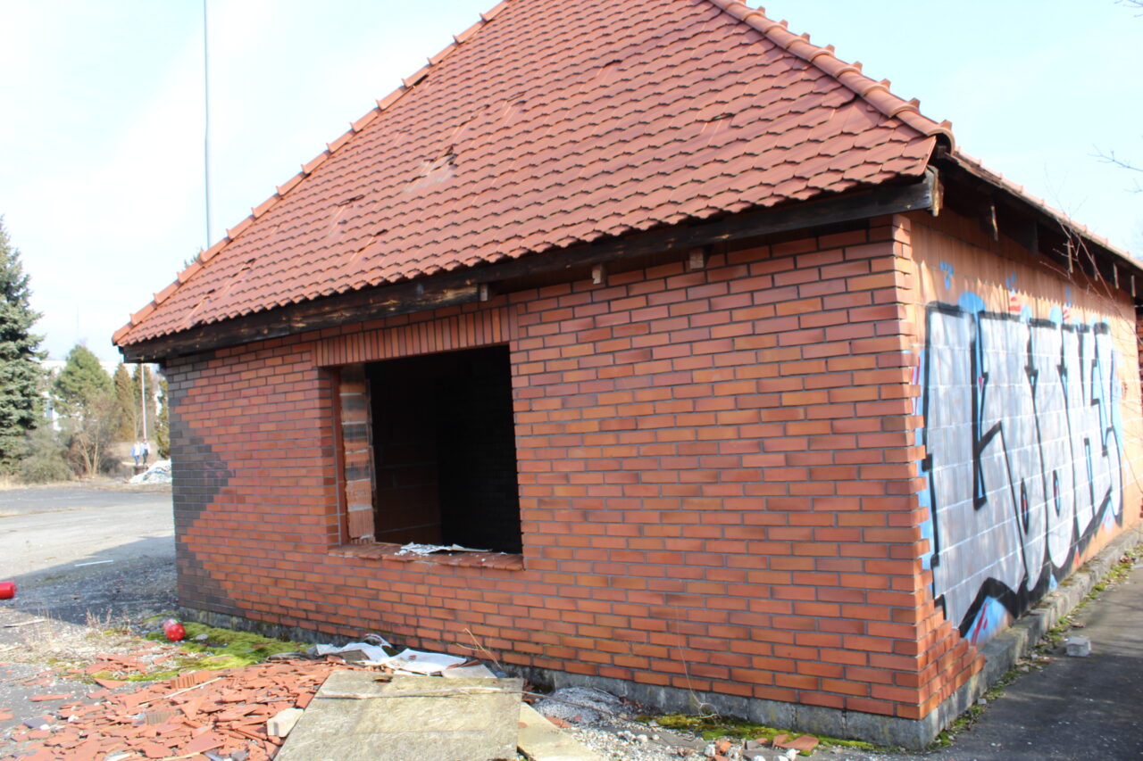 Opuszczone budynki i hale po międzynarodowych targach Katowickich MTK - KS URBEX