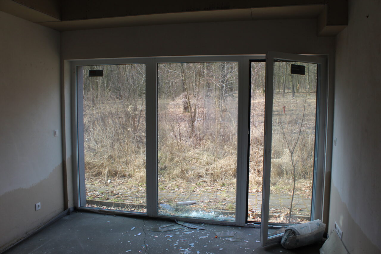 Opuszczone budynki i hale po międzynarodowych targach Katowickich MTK - KS URBEX