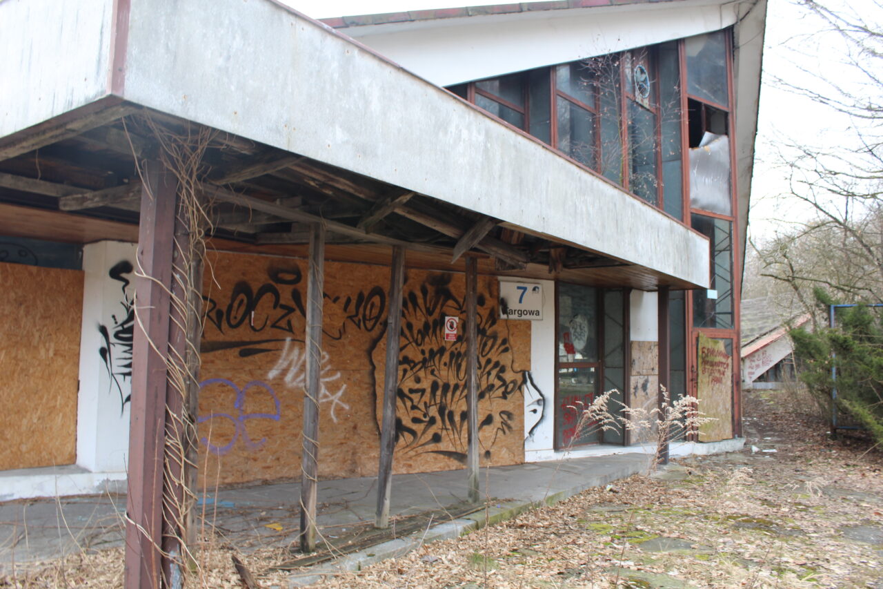 Opuszczone budynki i hale po międzynarodowych targach Katowickich MTK - KS URBEX