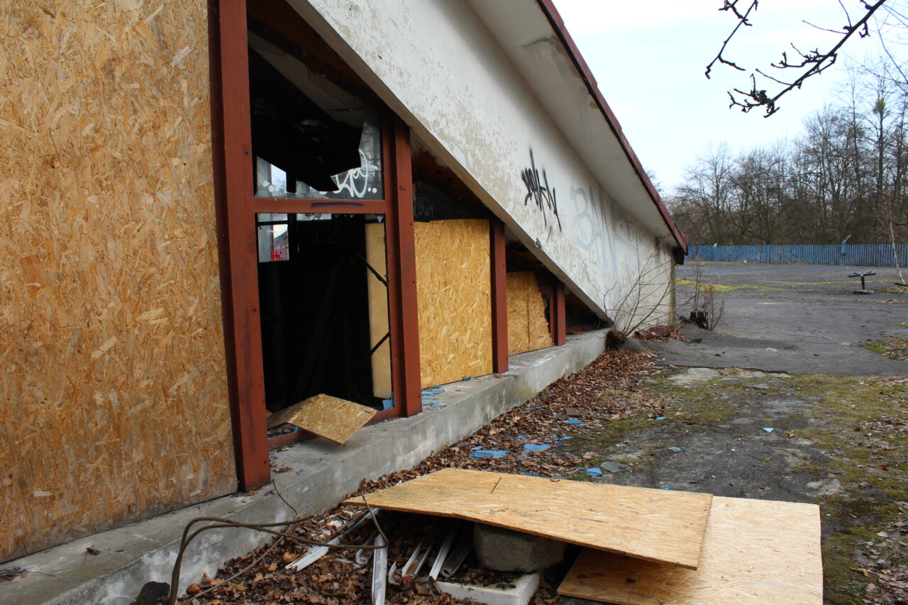 Opuszczone budynki i hale po międzynarodowych targach Katowickich MTK - KS URBEX