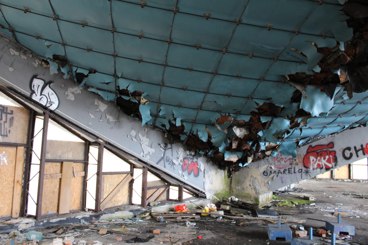 Opuszczone budynki i hale po międzynarodowych targach Katowickich MTK - KS URBEX