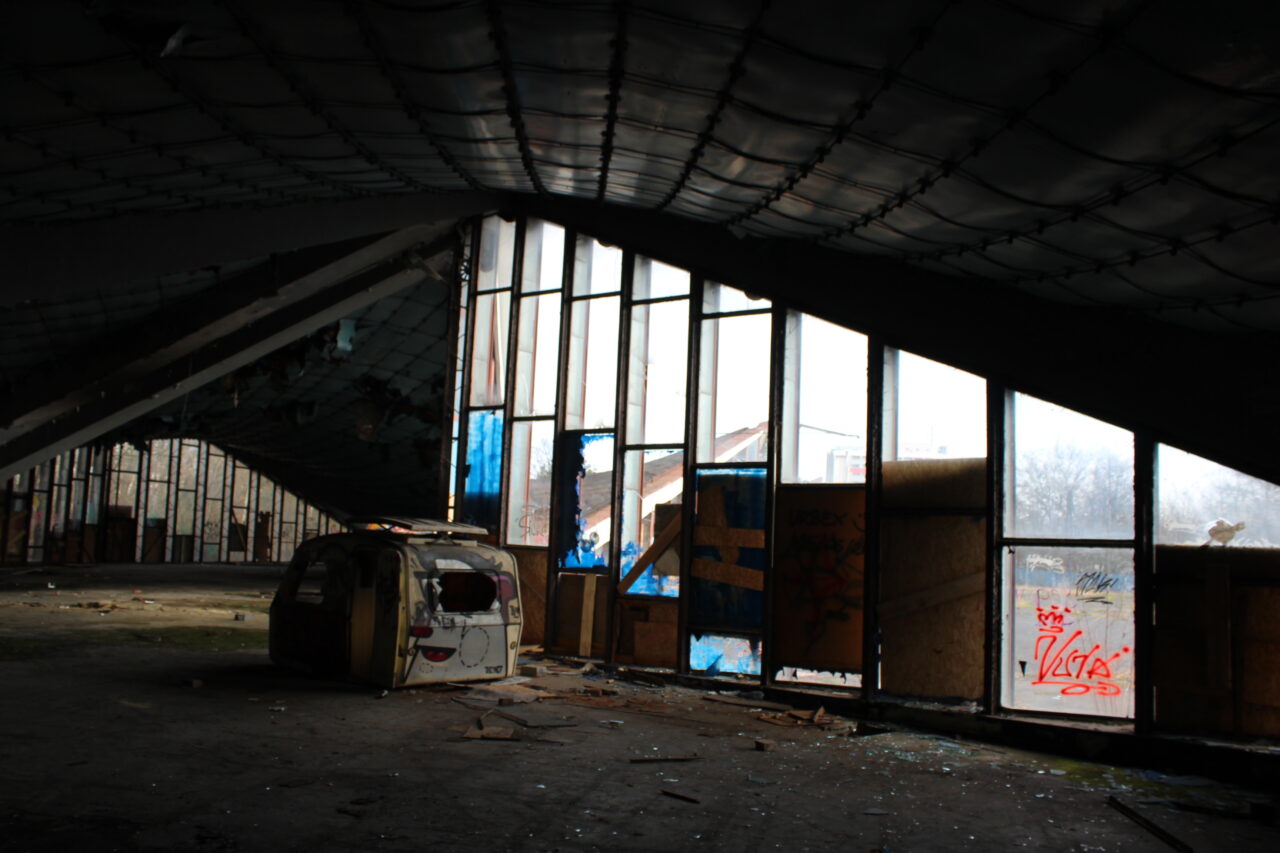 Opuszczone budynki i hale po międzynarodowych targach Katowickich MTK - KS URBEX