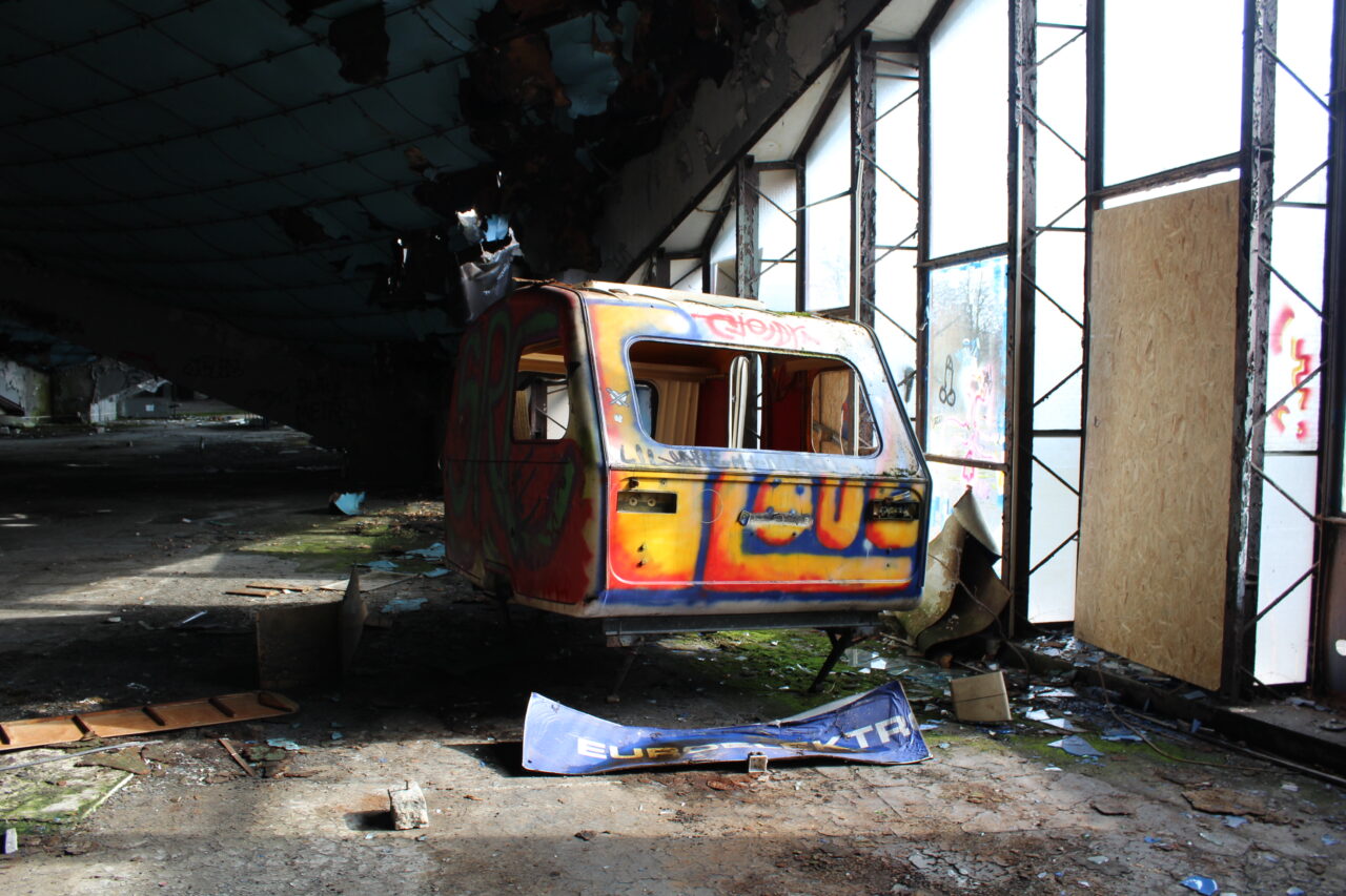 Opuszczone budynki i hale po międzynarodowych targach Katowickich MTK - KS URBEX