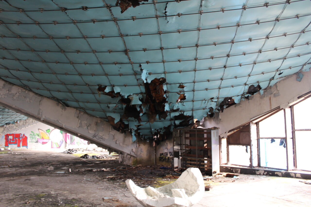 Opuszczone budynki i hale po międzynarodowych targach Katowickich MTK - KS URBEX