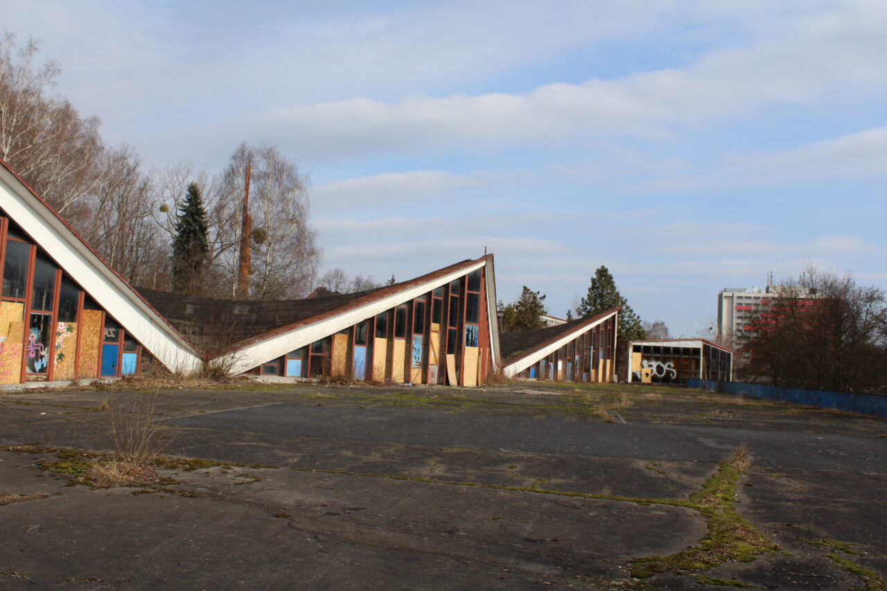 Opuszczone budynki i hale po międzynarodowych targach Katowickich MTK - KS URBEX