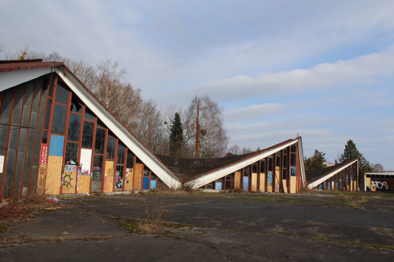 Opuszczone budynki i hale po międzynarodowych targach Katowickich MTK - KS URBEX