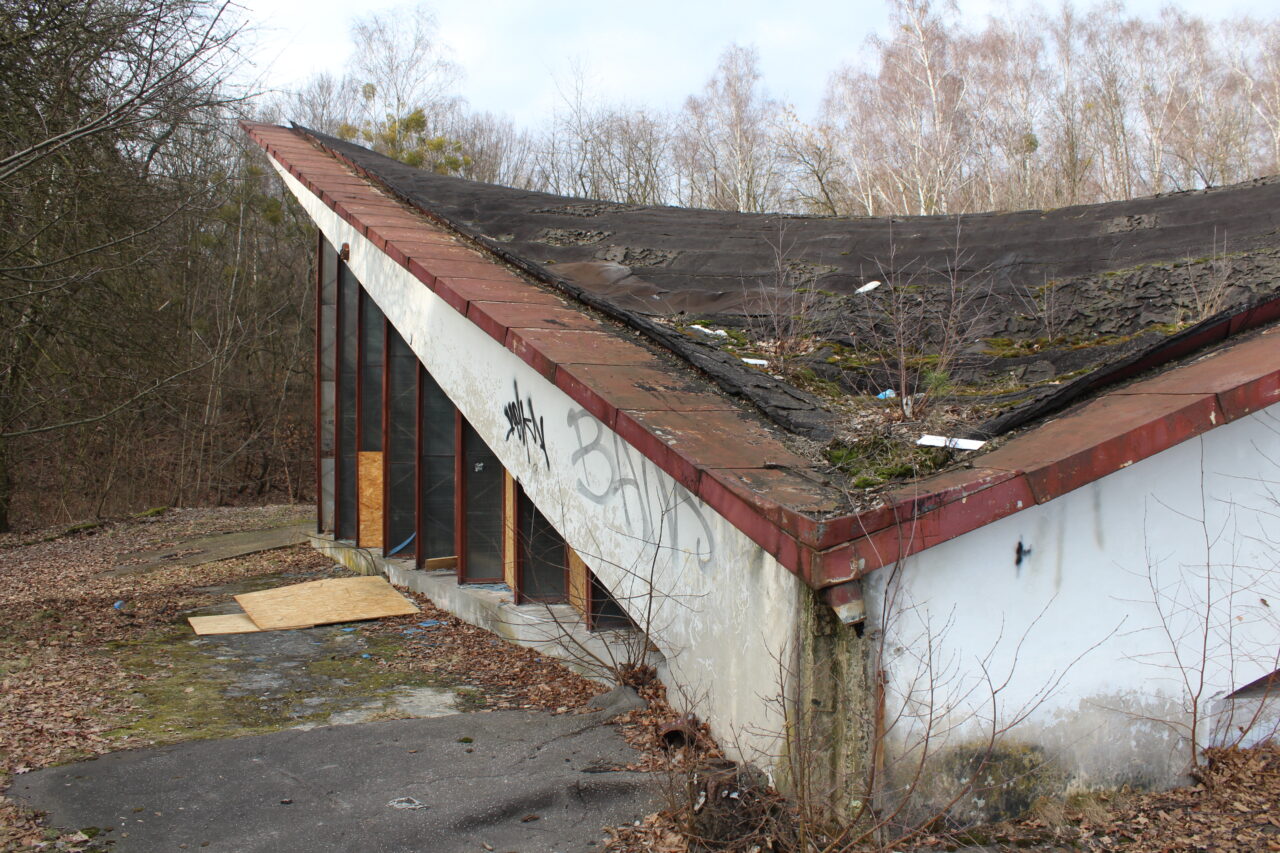 Opuszczone budynki i hale po międzynarodowych targach Katowickich MTK - KS URBEX