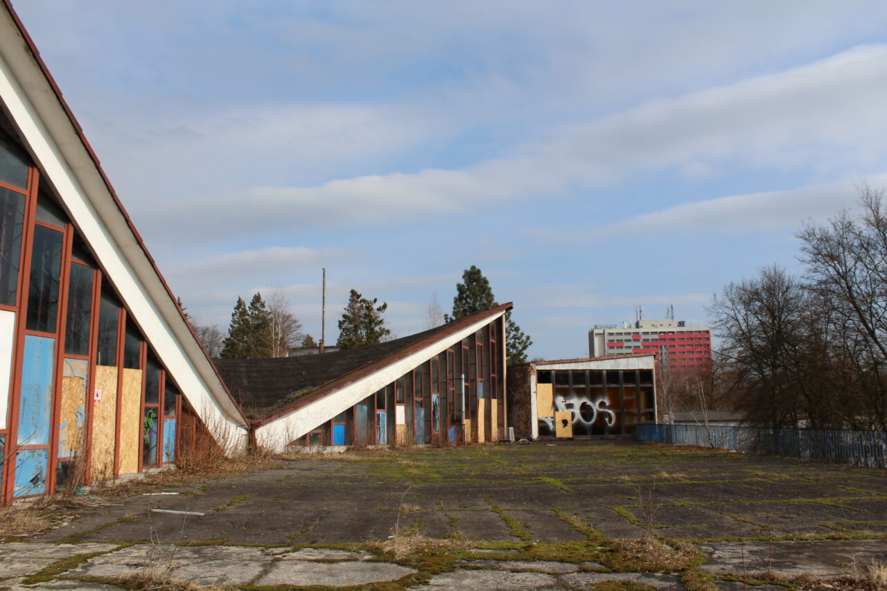 Opuszczone budynki i hale po międzynarodowych targach Katowickich MTK - KS URBEX