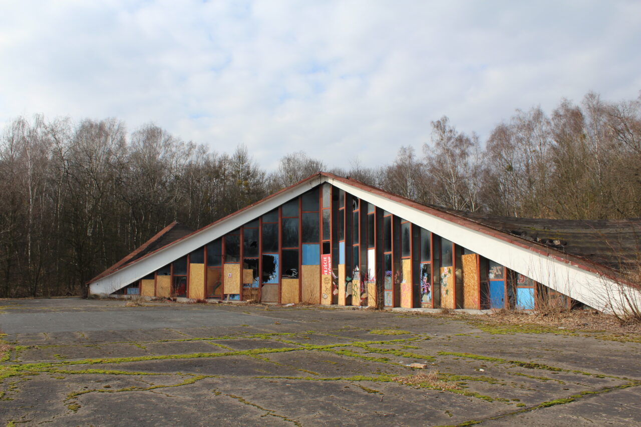 Opuszczone budynki i hale po międzynarodowych targach Katowickich MTK - KS URBEX