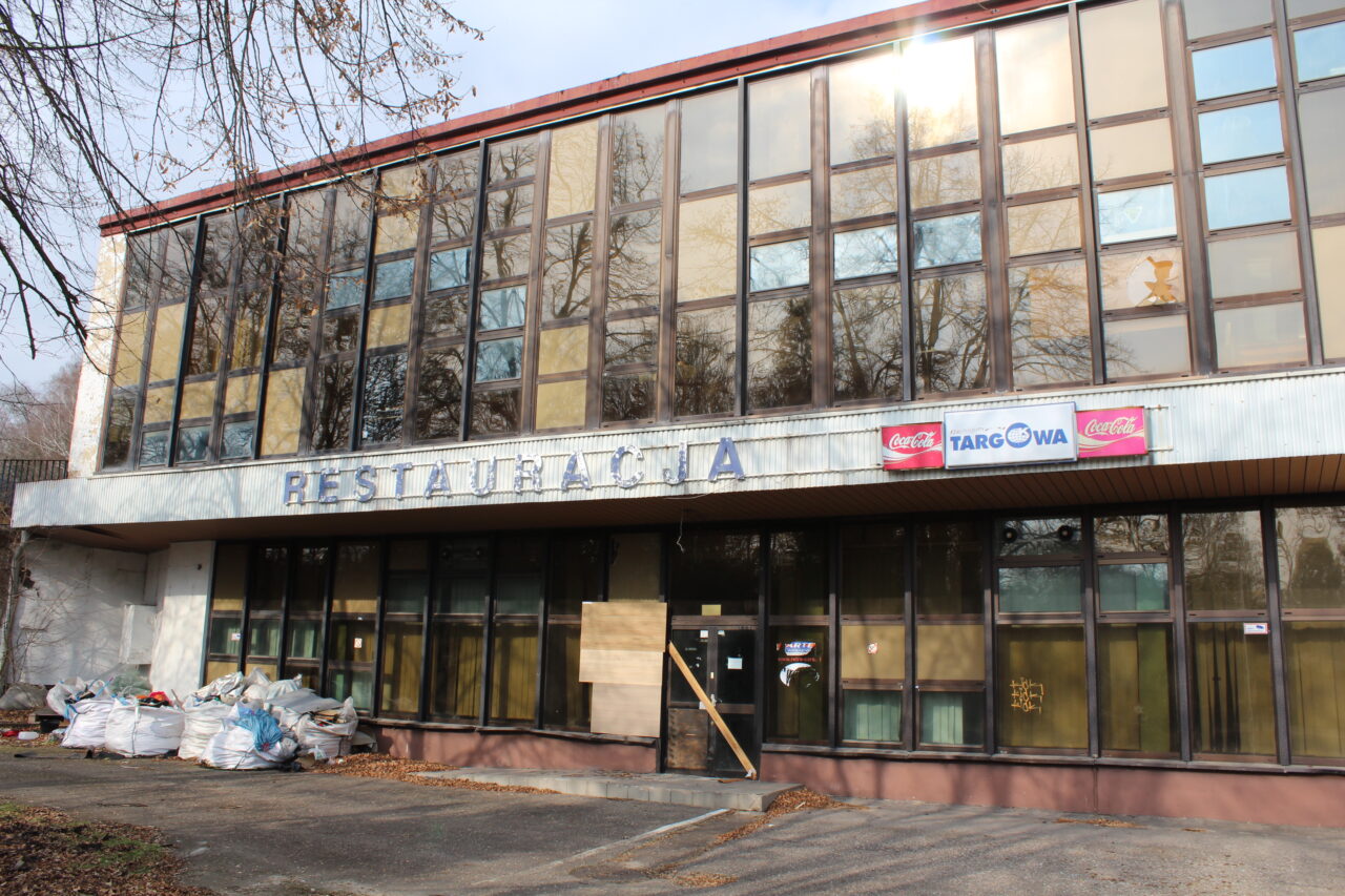 Opuszczone budynki i hale po międzynarodowych targach Katowickich MTK - KS URBEX