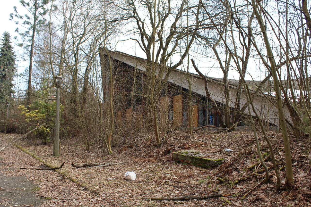 Opuszczone budynki i hale po międzynarodowych targach Katowickich MTK - KS URBEX