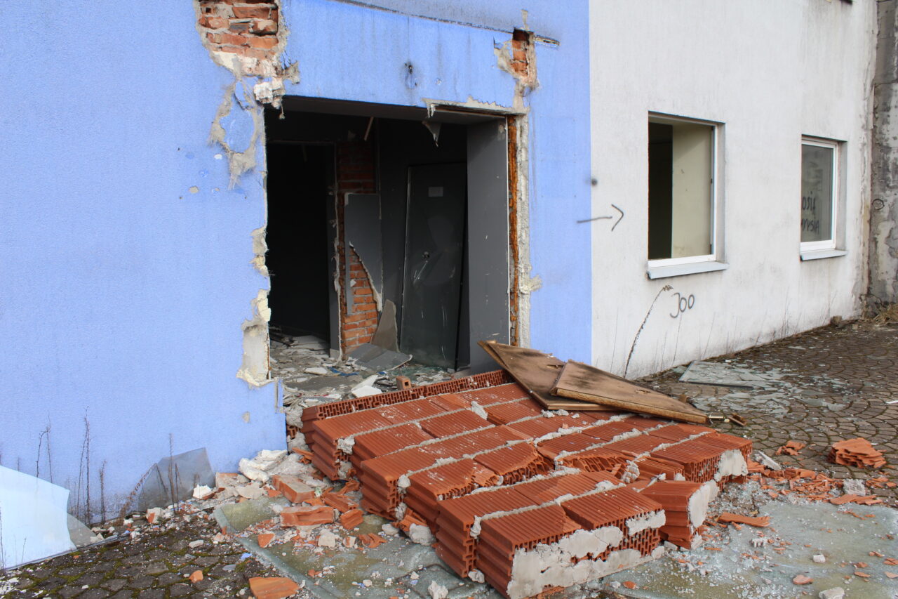 Opuszczony budynek po uniwersytecie w Chorzowie