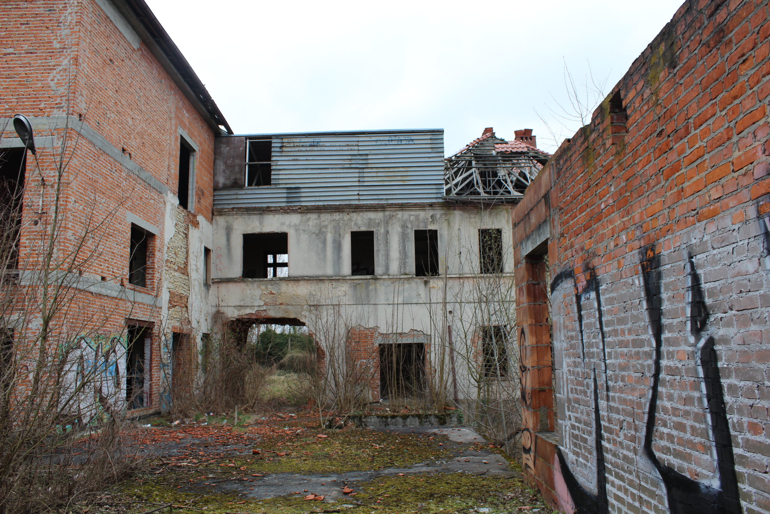 Opuszczony Hotel w Gogolinie w woj. Opolskim - KS URBEX