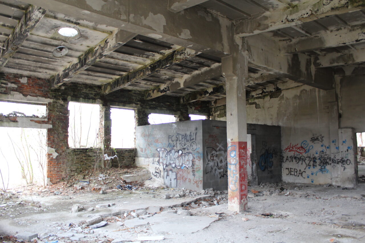 Opuszczone budynki po dawnej betoniarni w Gogolinie -KSURBEX